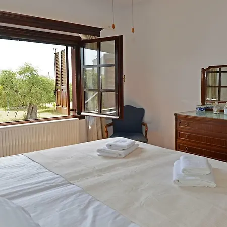 Holiday home Penelope's House Skala Kallirakhis
