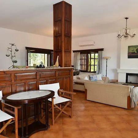 Holiday home Penelope's House Skala Kallirakhis
